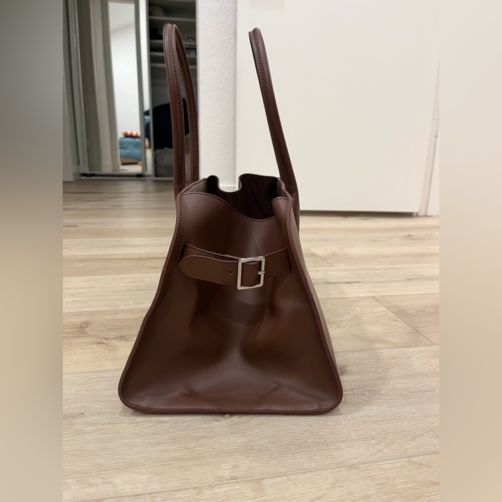 Structured Brown Tote Handbag - Picture 3 of 6
